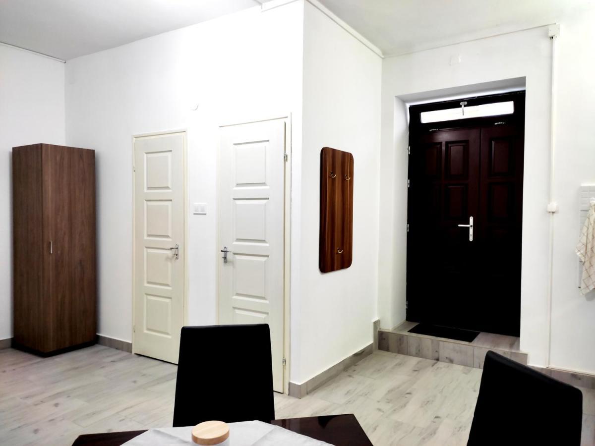 Dunapart Apartment Vác Eksteriør billede